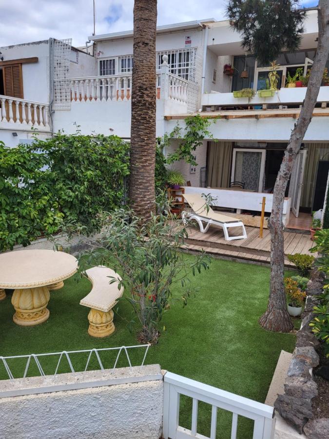 Studio With Garden อาโรนา ภายนอก รูปภาพ